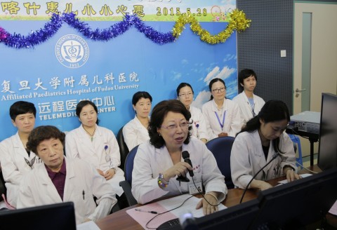爱心绵延万里，沪疆共度六一 儿科医院党员实现喀什患儿小小心愿