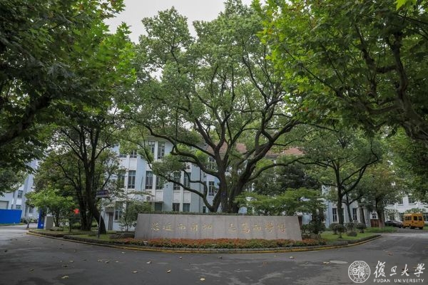 襄陽時尚潮牌服裝（襄陽品牌服裝在什麽街）