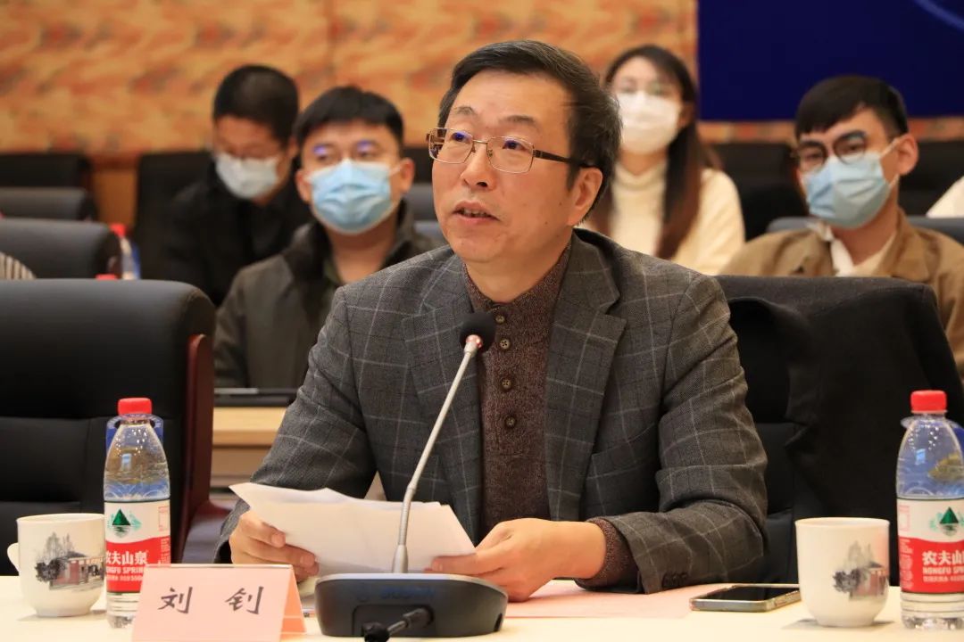 在复旦土壤中,以匠人精神治冷门绝学,俞樾诞辰200周年纪念研讨会暨《俞樾全集》新书发布会举行