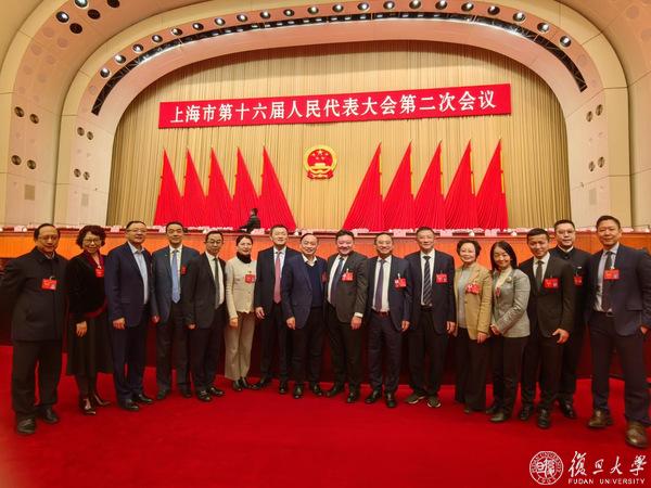 上海两会，复旦上医代表委员带来这些“金点子”