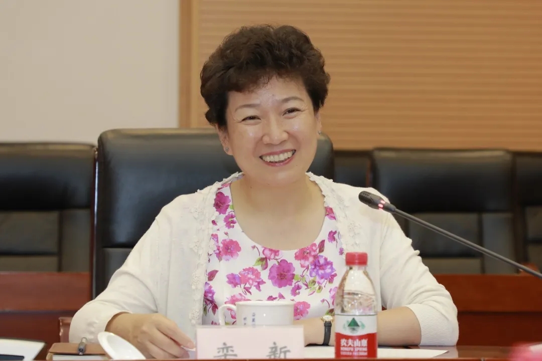 青岛市副市长栾新一行来访复旦大学上海医学院