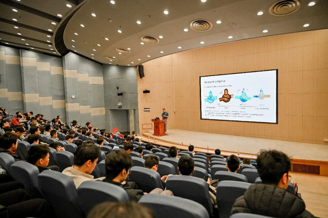 智能机器人与先进制造创新学院：让大一学生在机器人的高阶赛道开跑