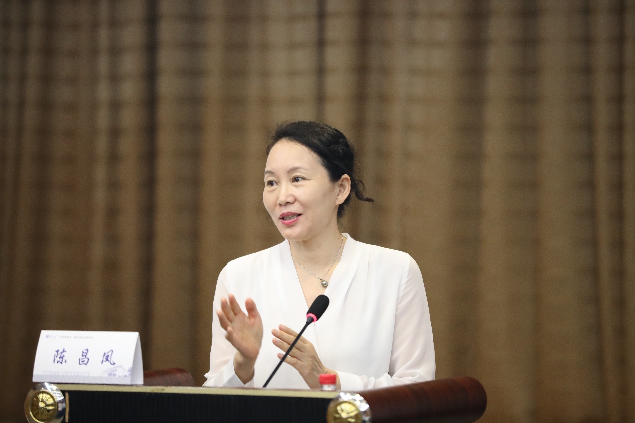 教育部高等学校新闻传播学类专业教学指导委员会副主任委员陈昌凤