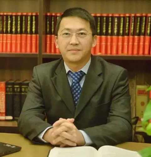法学院教授杜宇、校友刘言浩当选 第六届“上海市优秀中青年法学家”
