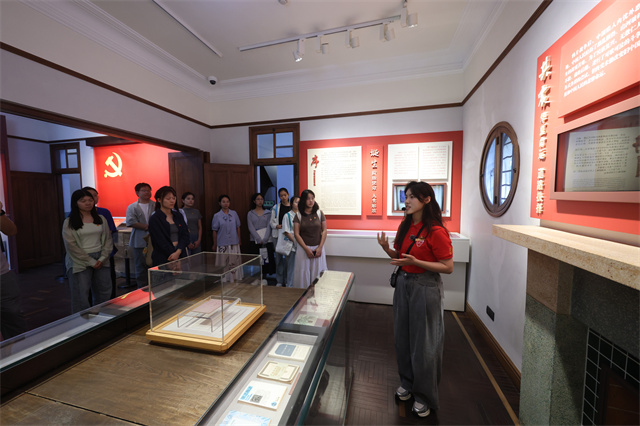 青春上海News—24小时青年报：在信仰的土壤里：复旦学子的人生一课