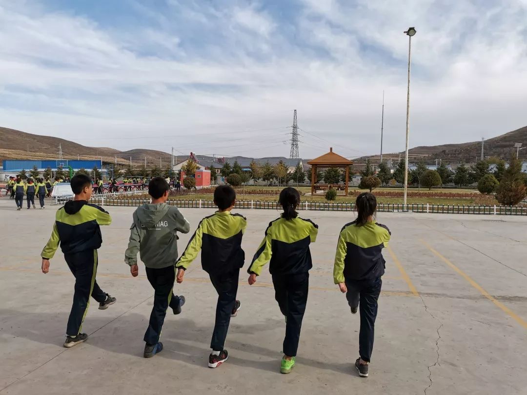 2019年9月30日,为迎接祖国70周年华诞,王民中学组织开展纪念中华人民